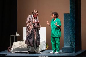 Buio al Teatro Parioli Costanzo - Lama e Bornacin